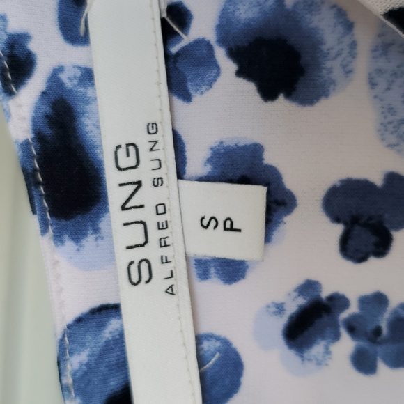 3/$30 Alfred Sung Sleeveless Top - Picture 4 of 6